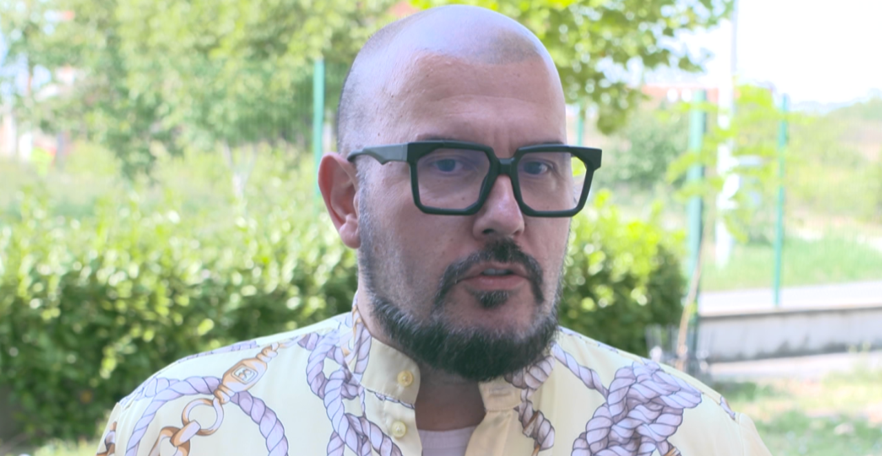 "NE VOLIM KADA TU KOSURDAČU PUSTI DO STRUKA" Dejan Milićević oštro o članici žirija "Zvezda Granda" (VIDEO)