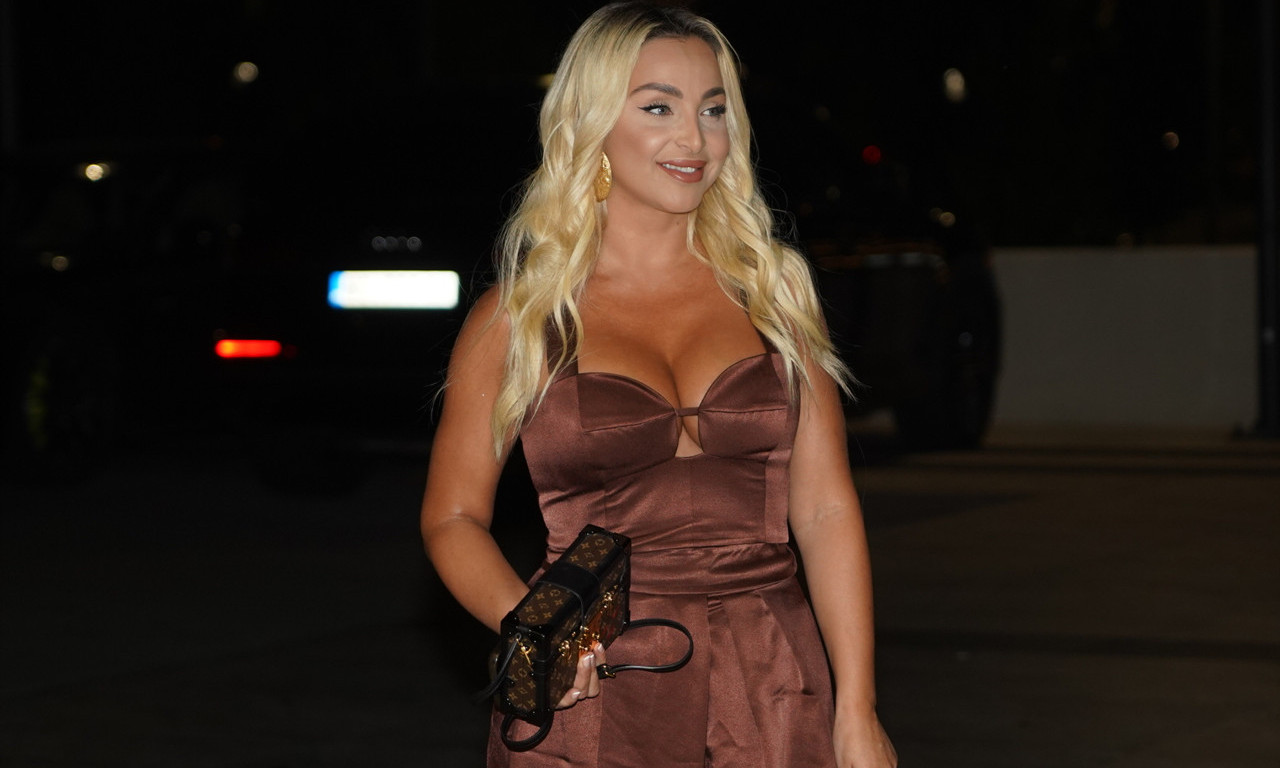 GALA PROSLAVA 18. ROĐENDANA ĆERKE SAŠE MATIĆA Maja Berović prekinula intervju zbog ovog pitanja (VIDEO)