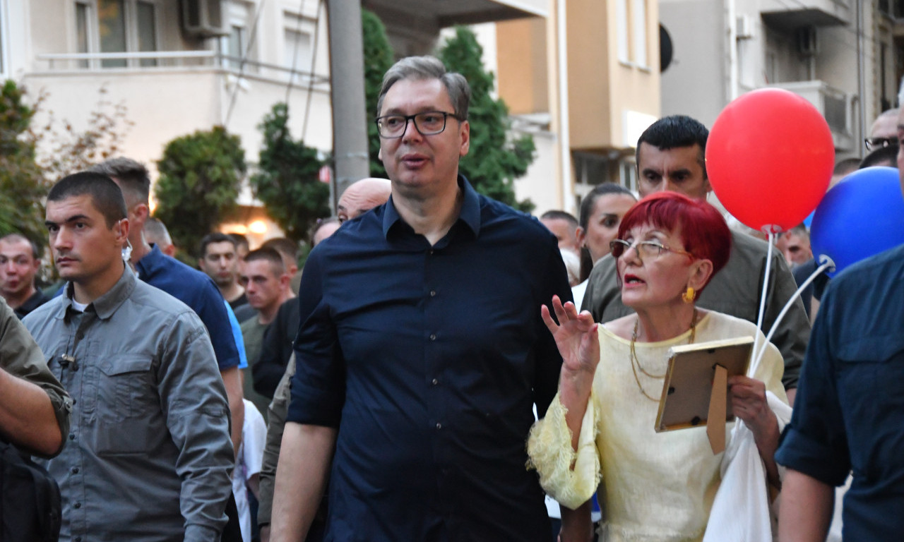VUČIĆ SA GRAĐANIMA OBRENOVCA DANAS U 17 SATI Pridružiće se velikom skupu protiv blokada!
