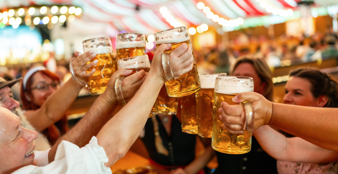 ZATVOREN OKTOBERFEST, POLICIJA SE OGLASILA! "Prostor je zatvoren, ne dolazite i ne čekajte redove"