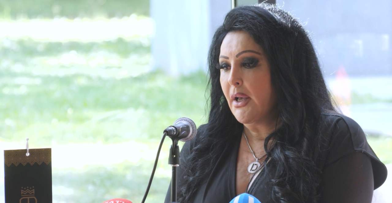 "ŽELIM MU NAJBRŽI OPORAVAK" Dragana Mirković o Halidu Bešliću, raznežila se kada je dobila ovaj poklon (VIDEO)