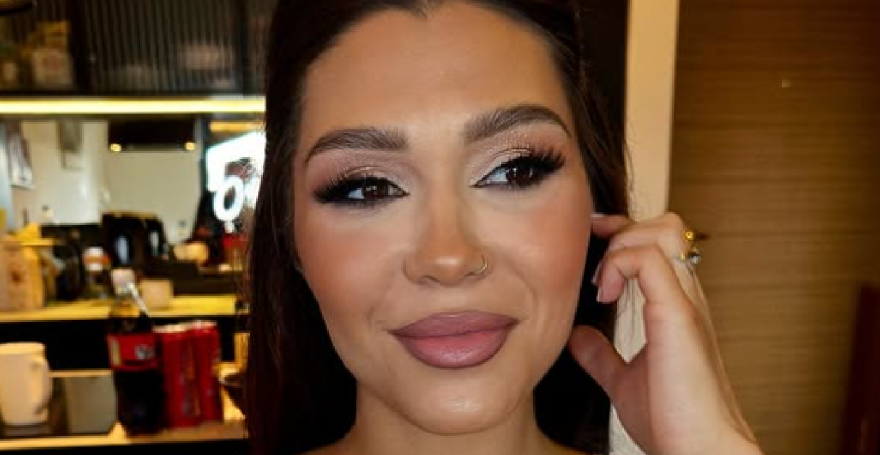 JELENA NIKOLIĆ KONTRAKULTURNA POSTALA MAMA Voditeljka pokazala slike iz porodilišta, bebac u prvom planu (FOTO)