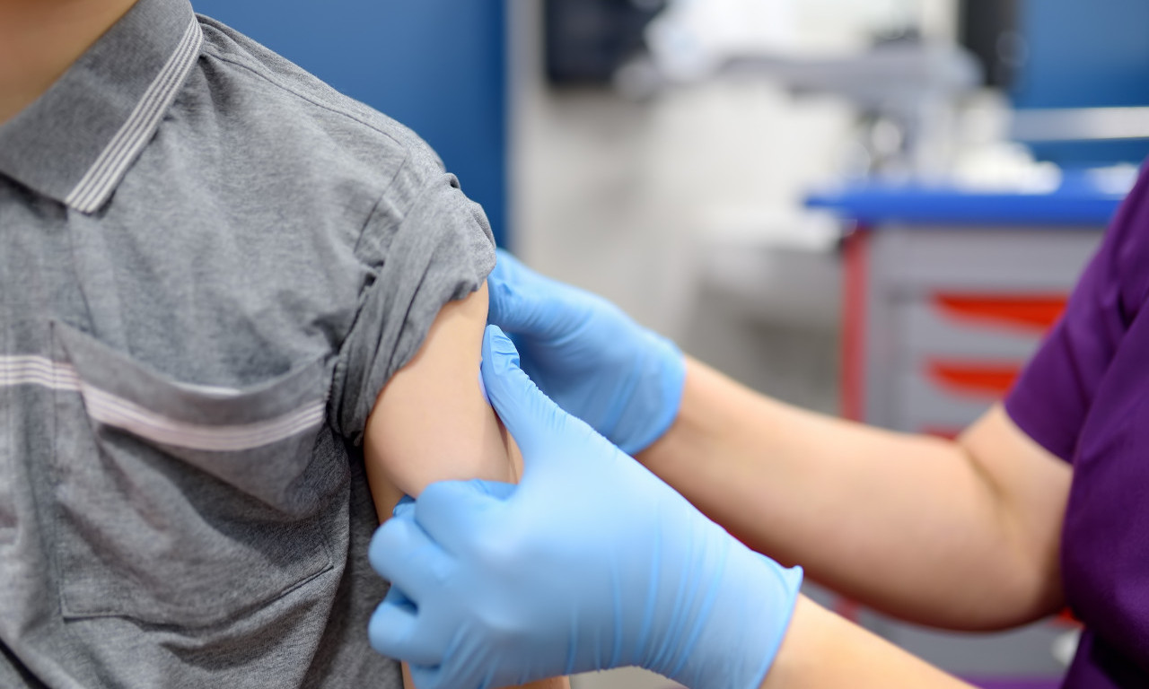 VAKCINACIJA POČINJE SUTRA: U Zlatiborski okrug stiglo 3.820 doza vakcina protiv gripa