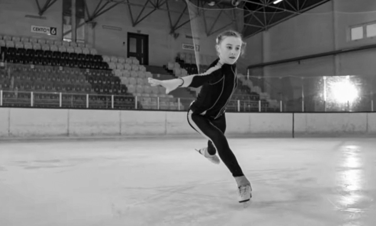 MLADU SPORTISTKINJU (15) UDARIO KAMION NA PUTU ZA ŠKOLU Umrla na licu mesta