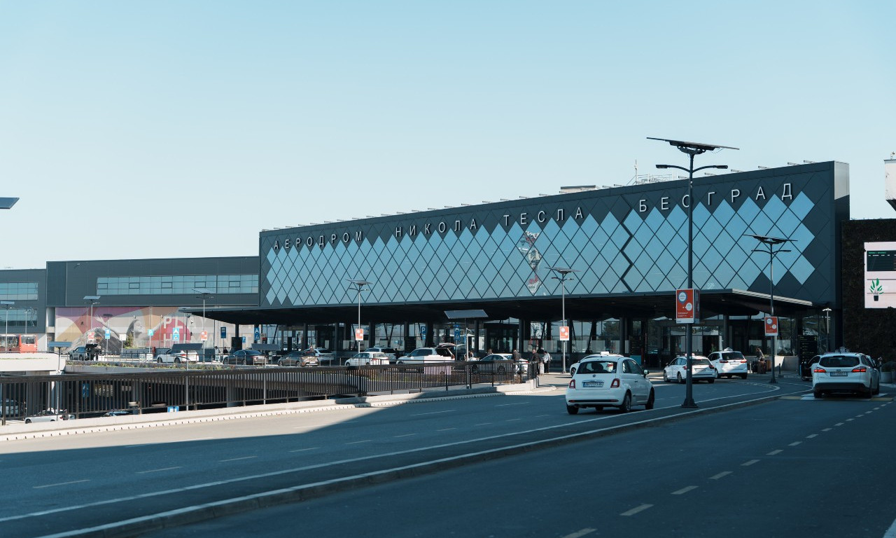 REKORDNI USPEH AERODROMA "NIKOLA TESLA" Više od milion putnika u avgustu!