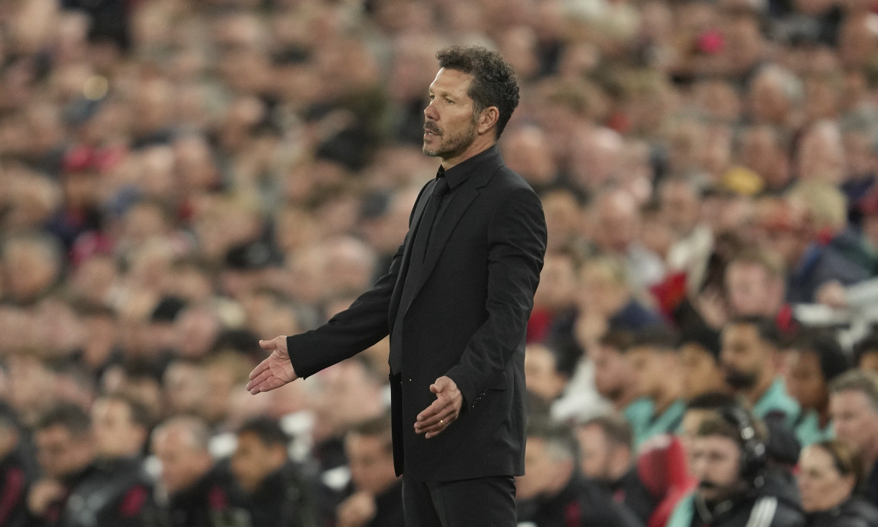 PLJUŠTE POHVALE NAKON PETARDE Simeone prvu zvezdu Atletika uporedio sa legendarnim Srbinom