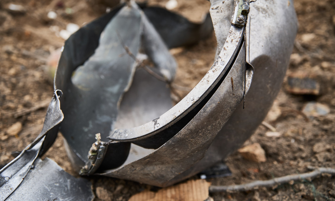 POLJSKA NA NOGAMA Vojna policija pronašla delove rakete! Ko je napao koga i šta ovo znači?