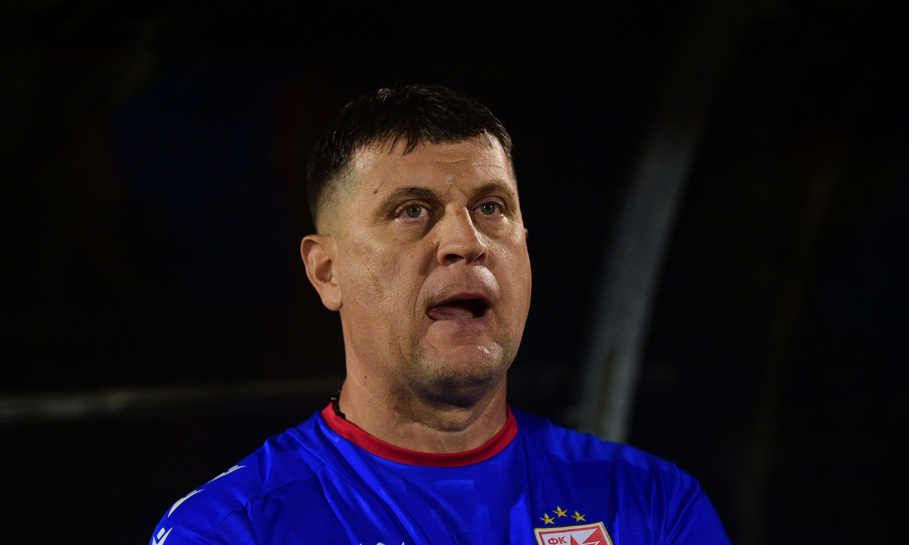 MILOJEVIĆ BESNEO POSLE GOLA SELTIKA Pogledajte šta je uradio šef stručnog štaba Zvezde (VIDEO)
