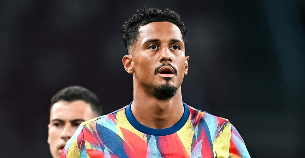ARSENAL MISLI NA BUDUĆNOST Najbolji štoper ostaje na "Emirejtsu"