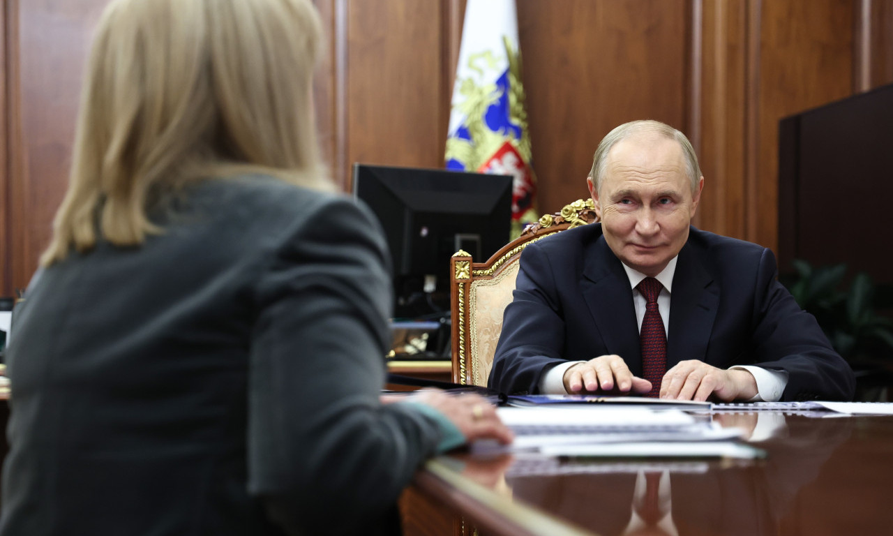 POGLEDAJTE ŠTA JE PUTIN URADIO SA 23 ŽENE Neočekivan potez