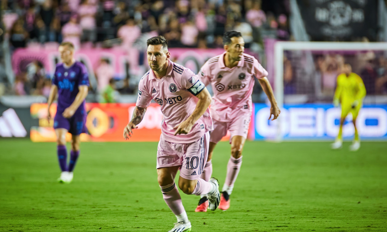 KAO U NAJBOLJIM DANIMA Mesi održao fudbalski čas, tri asistencije i gol