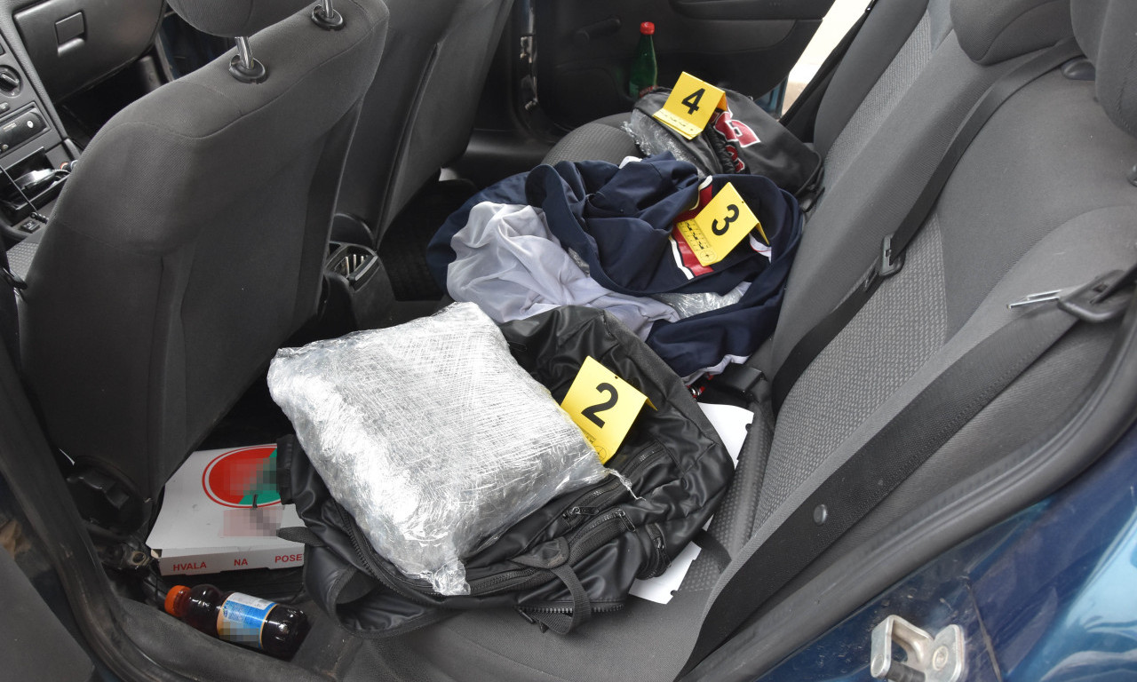 SUBOTIČANI "PALI" ZBOG VELIKE KOLIČINE DROGE Evo gde su krili narkotike (FOTO)