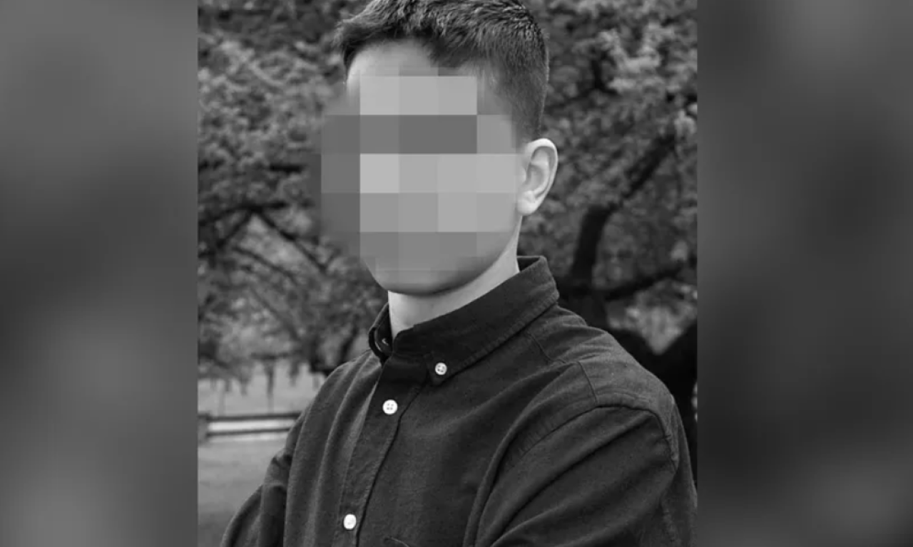 OVO JE FILIP (17) KOJI JE POGINUO U STRAVIČNOJ SAOBRAĆAJKI Oproštajne reči školskih drugara teraju suze na oči (FOTO)