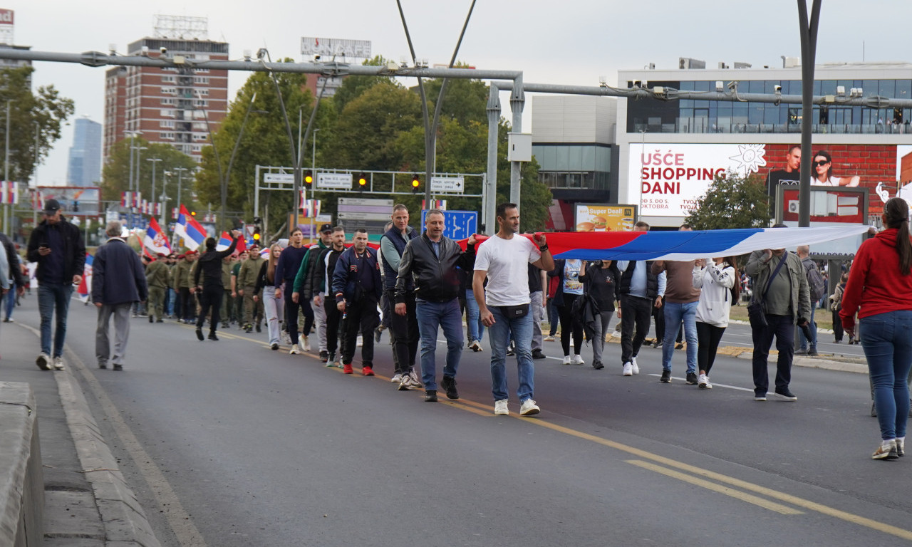 U NEKIM MESTIMA SKUPOVI GRAĐANA PROTIV BLOKADA I BLOKADERA Između njih policija