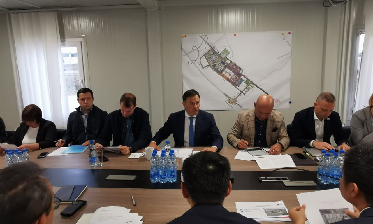 SINIŠA MALI U SURČINU POČEO RADNU NEDELJU Evo šta je zatekao na gradilištu Ekspo (FOTO)