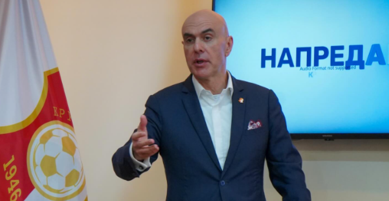 SAMO KOD NAS U SUPERLIGI Podneo ostavku, ali i ostao na čelu kluba, nije se našao bolji