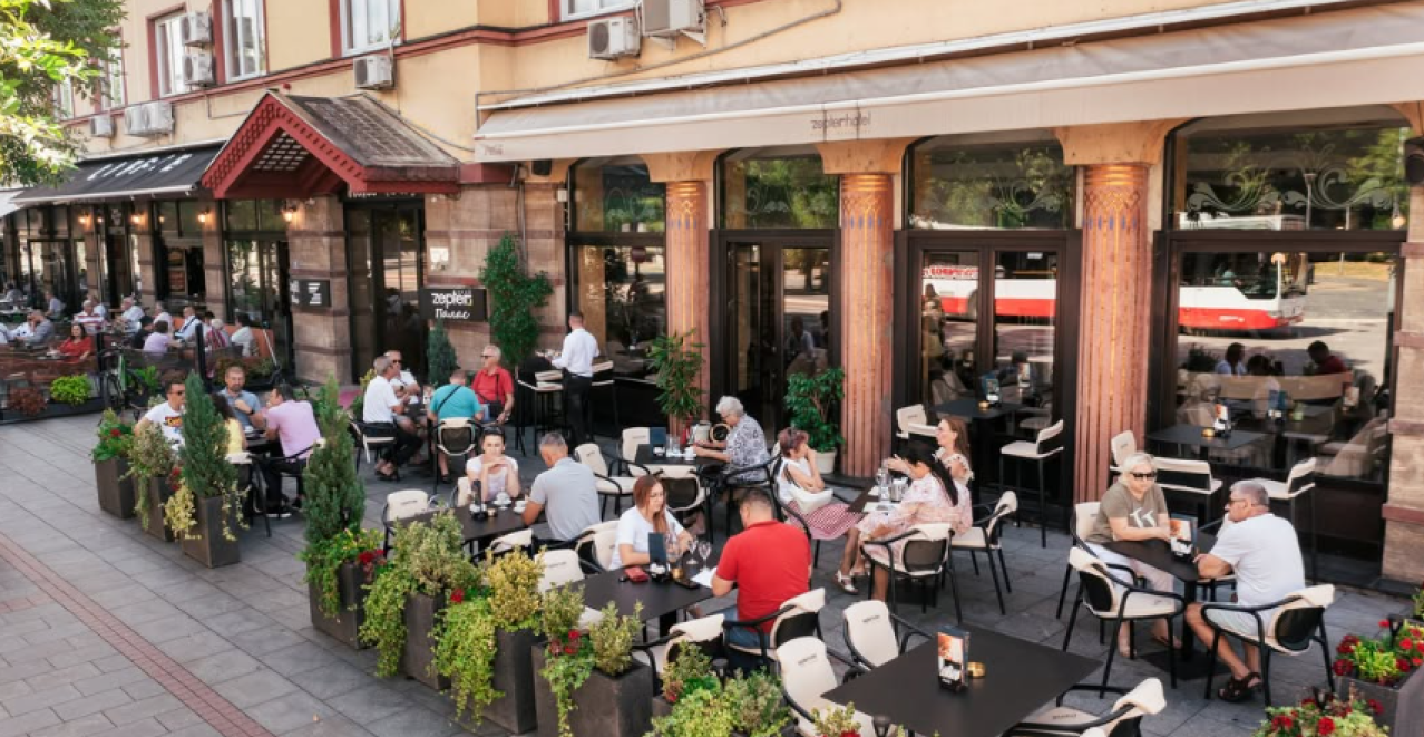 DOJAVA O BOMBI U HOTELU "PALAS" Naređena hitna evakuacija!