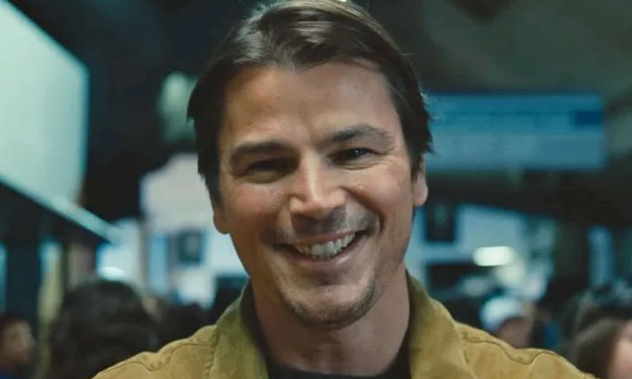 DŽO HARTNET HITNO PREBAČEN U BOLNICU Policijski auto udario u njegov