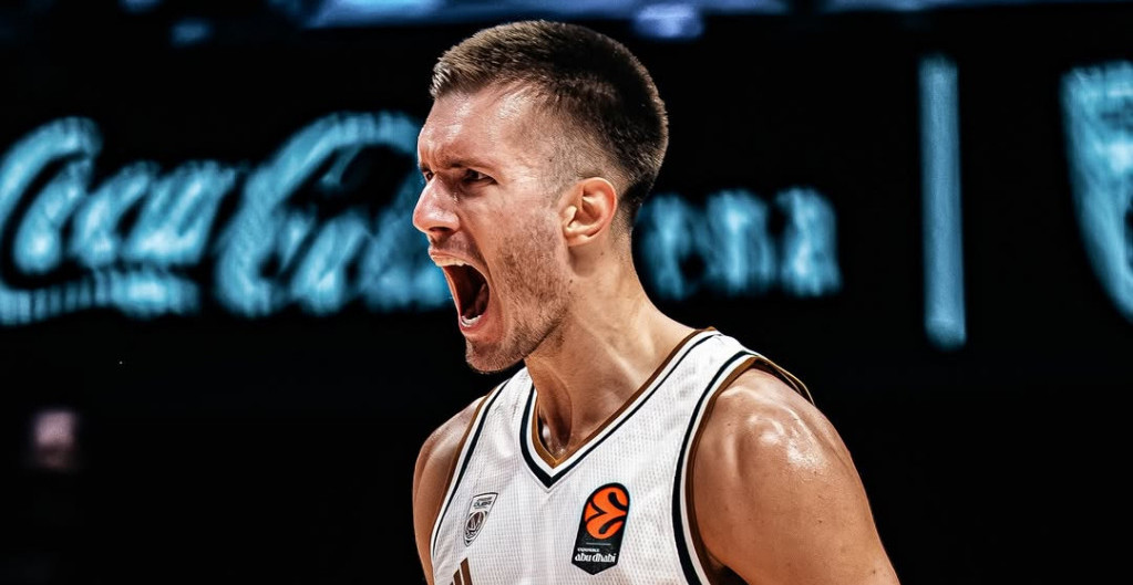 "NIKO DA NE ZVIŽDI PETRUŠEVU U ARENI!" Miljenik Delija srušio Partizan, pa postao hit na mrežama - stigao i važan apel