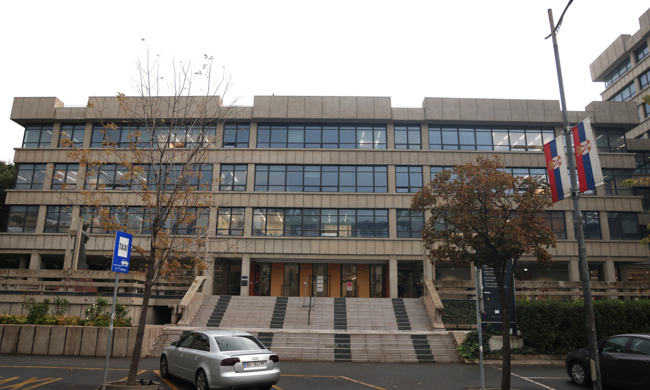 SASTANAK U PALATI PRAVDE: Tužioci sa porodicama žrtava iz Ribnikara