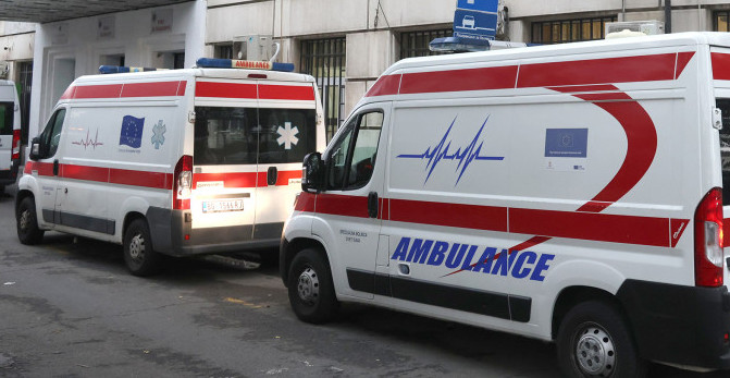 TRAGEDIJA U VRANJU: Tinejdžer umro dok je igrao fudbal!