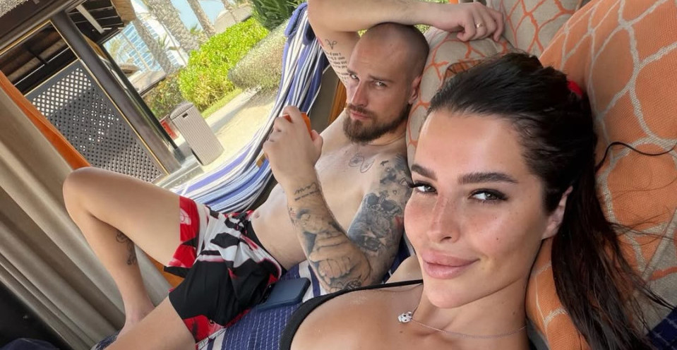 ŽENA NAŠEG FUDBALERA RASPAMETILA U DUBAIJU Gledajte i učite kako treba da se izgleda posle tri porođaja (FOTO)