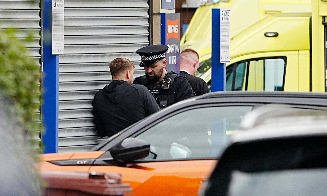 PREMINUO NAKON NAPADA TIGRA: Muškarac koji je ušao u kavez sa životinjom podlegao povredama
