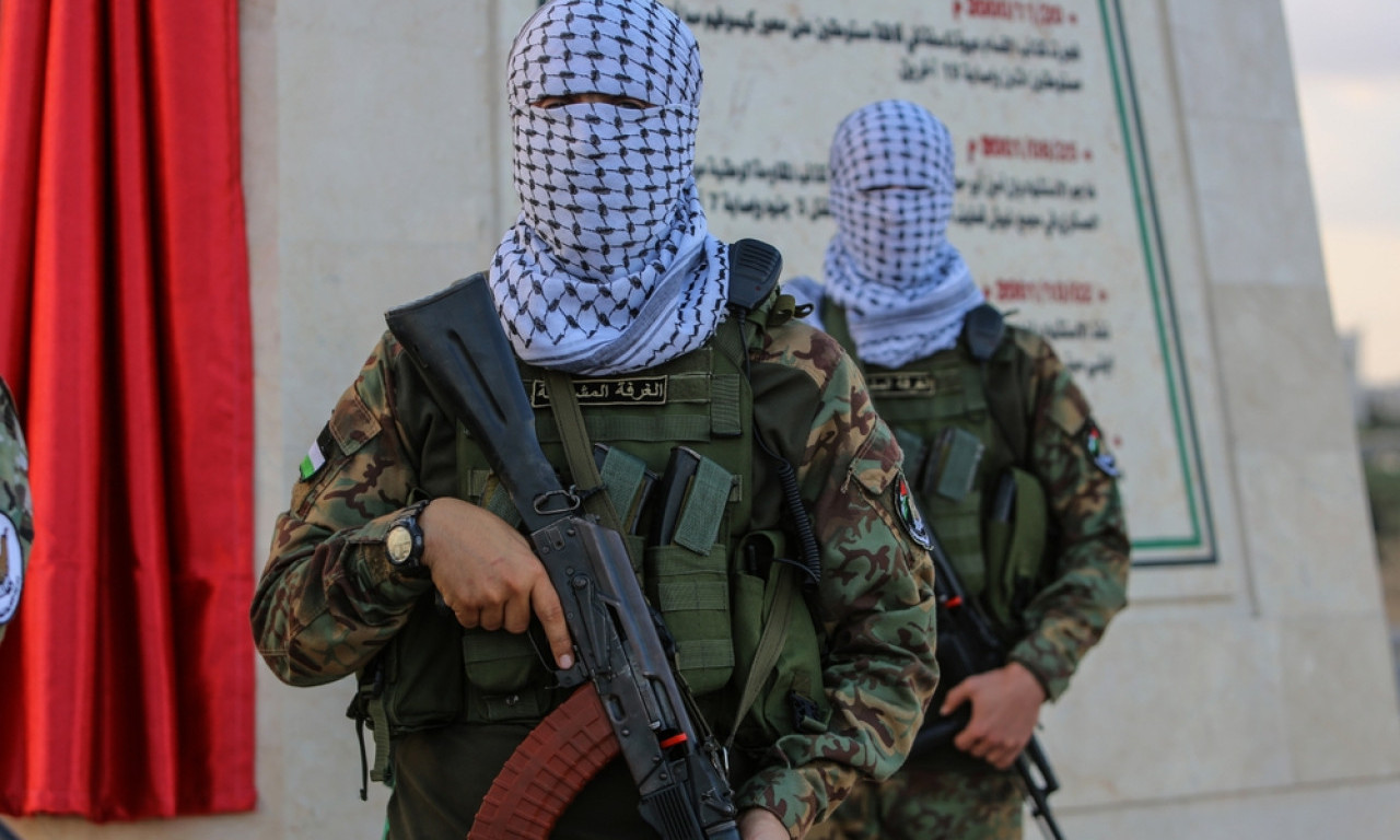 STIGLA JOŠ TRI TELA Izraelska vojska preuzela taoce od Crvenog krsta koja je predao Hamas