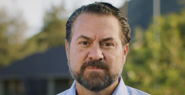 MARK BRNOVIĆ SAHRANJEN, BALKAN TUGUJE: Potresne scene na ispraćaju Trampovog čoveka od poverenja