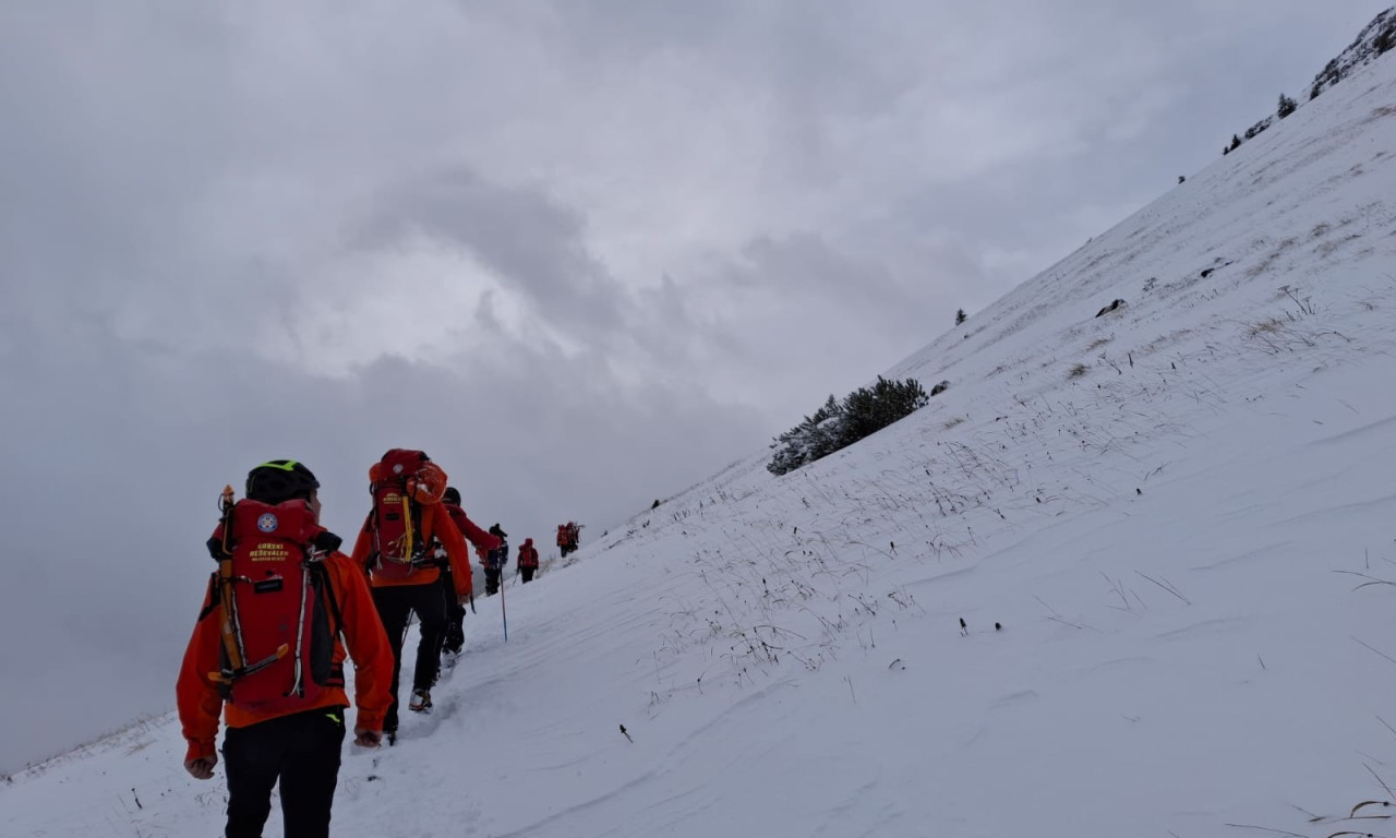 PRONAĐENO TELO HRVATA KOG JE ZATRPALA LAVINA U SLOVENIJI Dvojica i dalje nestala, potraga obustavljena (FOTO)