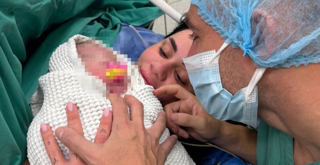 ANDRIJA ŽIVKOVIĆ DOBIO DRUGO DETE! Srpski reprezentativac bio sa suprugom na porođaju, objavom raznežio svet (FOTO)