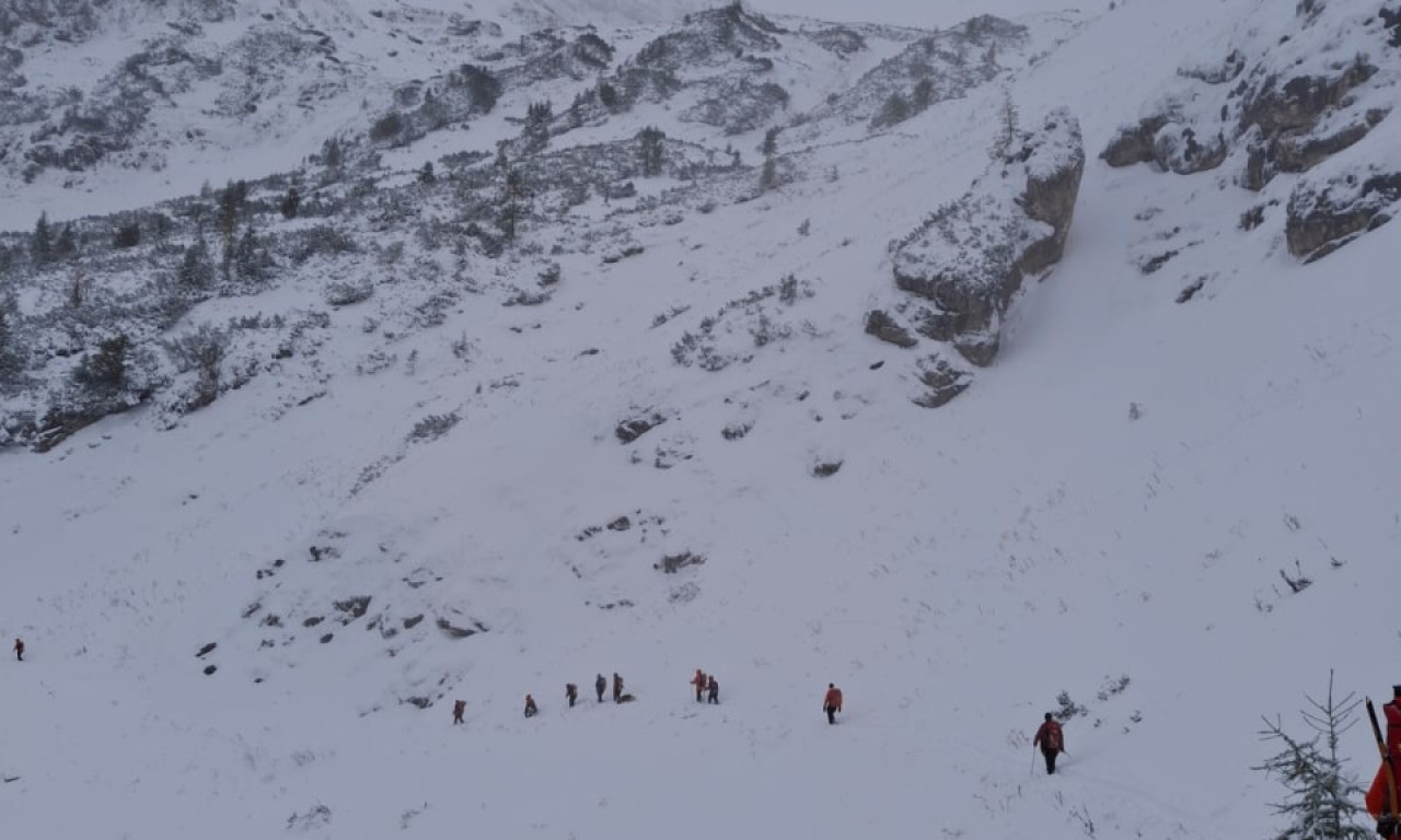 DAN ŽALOSTI U KAŠTELIMA ZA DVOJICU BRAĆE POGINULIH U SLOVENIJI: „Duboko smo potreseni“