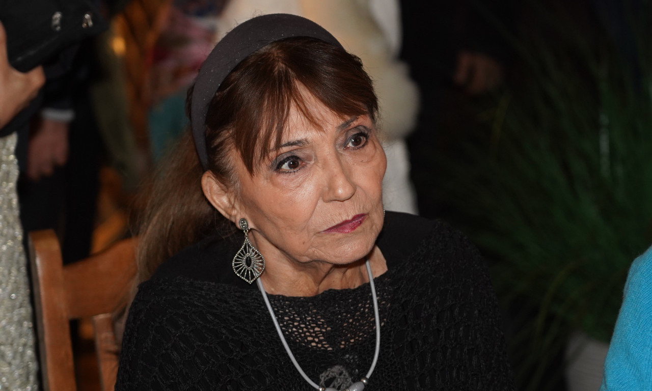 LJILJANA STJEPANOVIĆ SE OGLASILA IZ BOLNICE Otkrila šta joj se desilo i kako se oseća: "Ležim u krevetu"