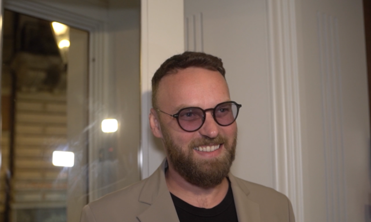 CECA SE NIJE POJAVILA NA NASTUPU DANIJELA ALIBABIĆA Evo šta je pevač rekao o njoj, spomenuo i suprugu (VIDEO)