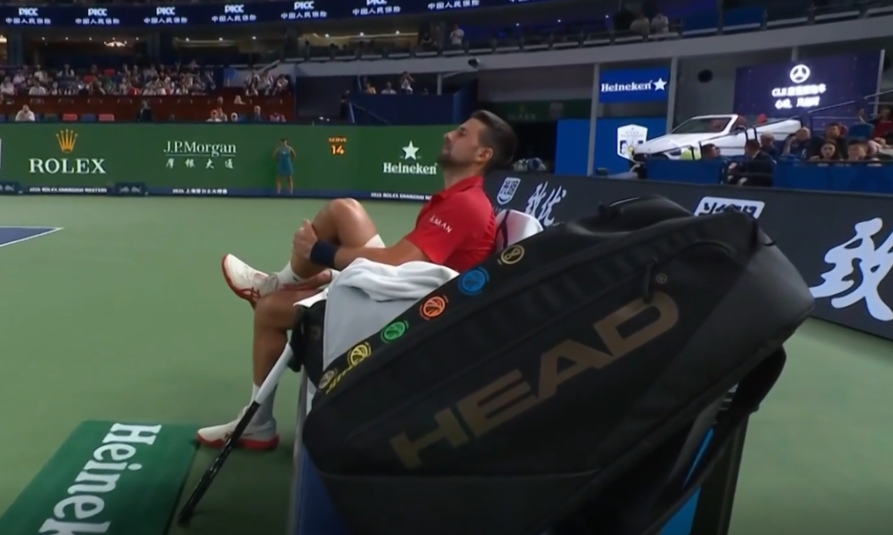 POVREDA SLOMILA NOVAKA: Đoković poražen u polufinalu Šangaja, nije izdržao protiv Vašeroa!