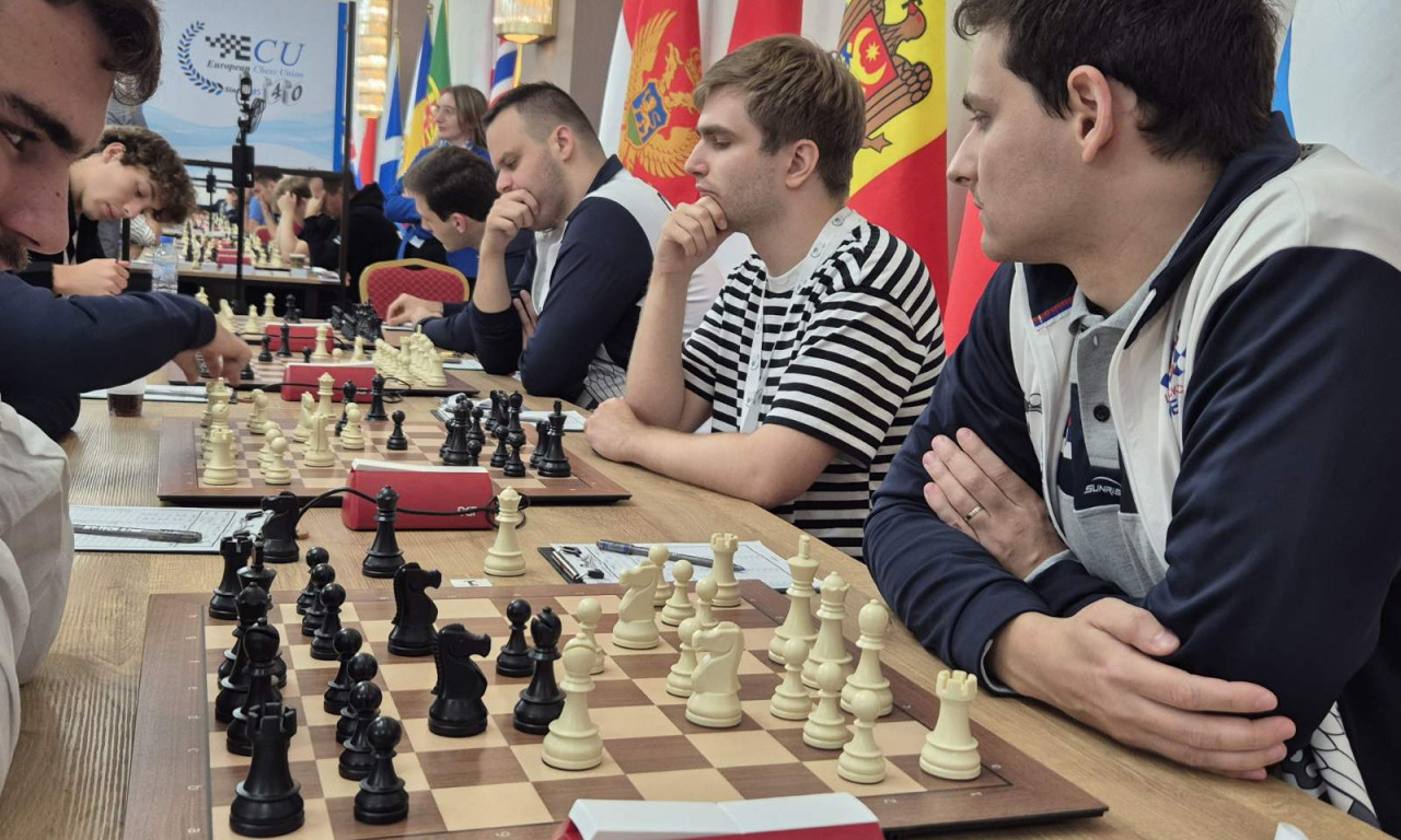 SRPSKI ZLATNI MOMCI RAZBILI FRANCUZE Dame podelile bodove sa Slovenkama (FOTO)