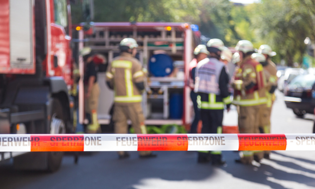 AKCIDENT U NEMAČKOJ IZAZVAO PANIKU Pogledajte kako se širi otrovni dim, naređeno da se ostane u kućama (VIDEO)