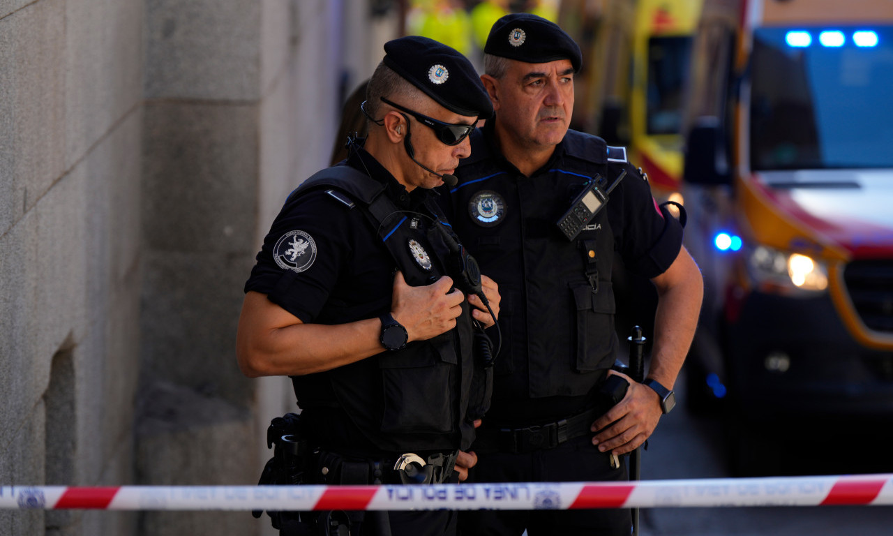 CRNOGORAC UBIJEN U ŠPANIJI! Napadač mu ispalio mu 3 metka u grudi i odšetao, pogledajte slike sa mesta zločina (FOTO)