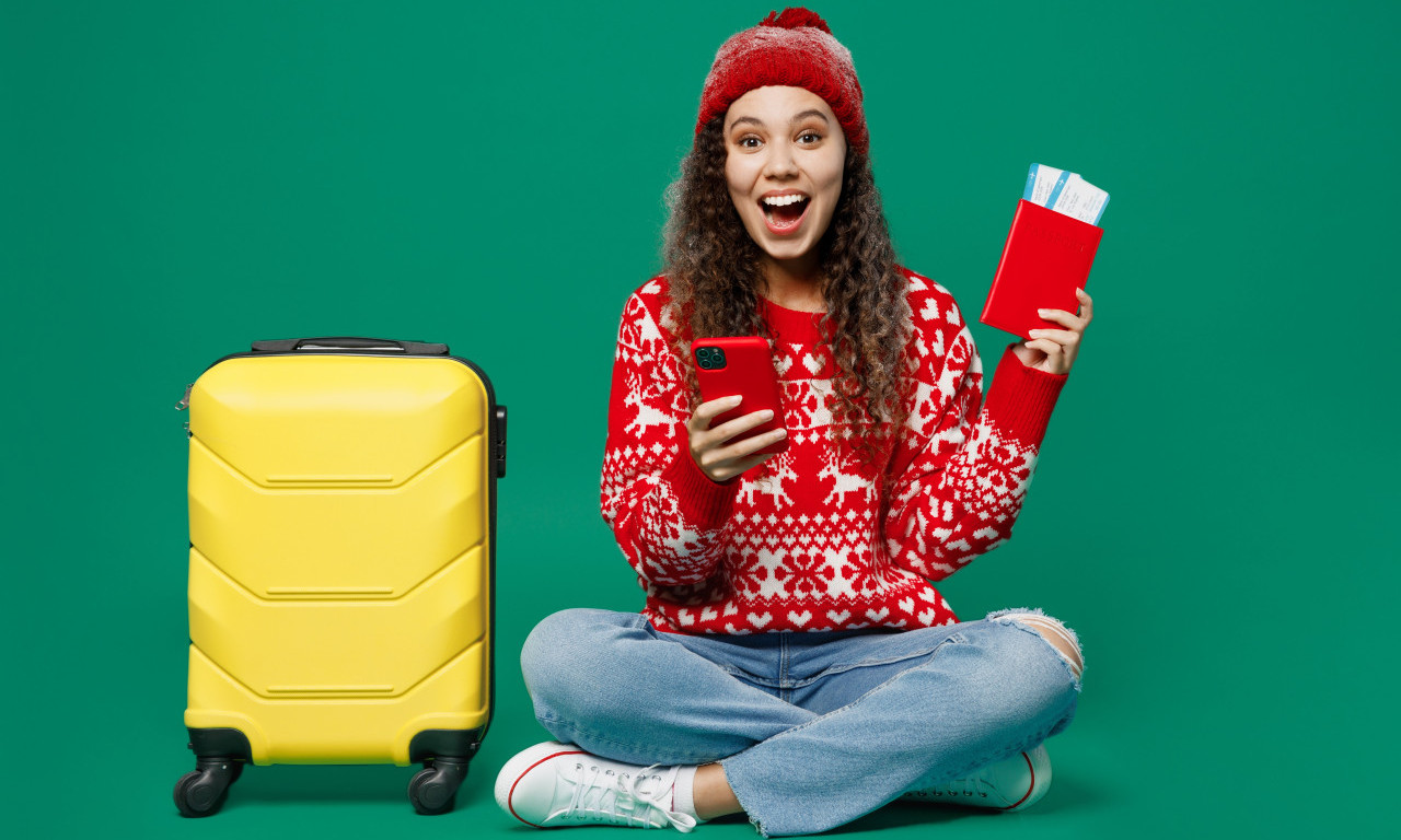 KAKO DA SE SPAKUJEŠ ZA ZIMSKO PUTOVANJE, A DA NE NOSIŠ CEO ORMAR? Ovo moraš imati u koferu (DETALJAN SPISAK)