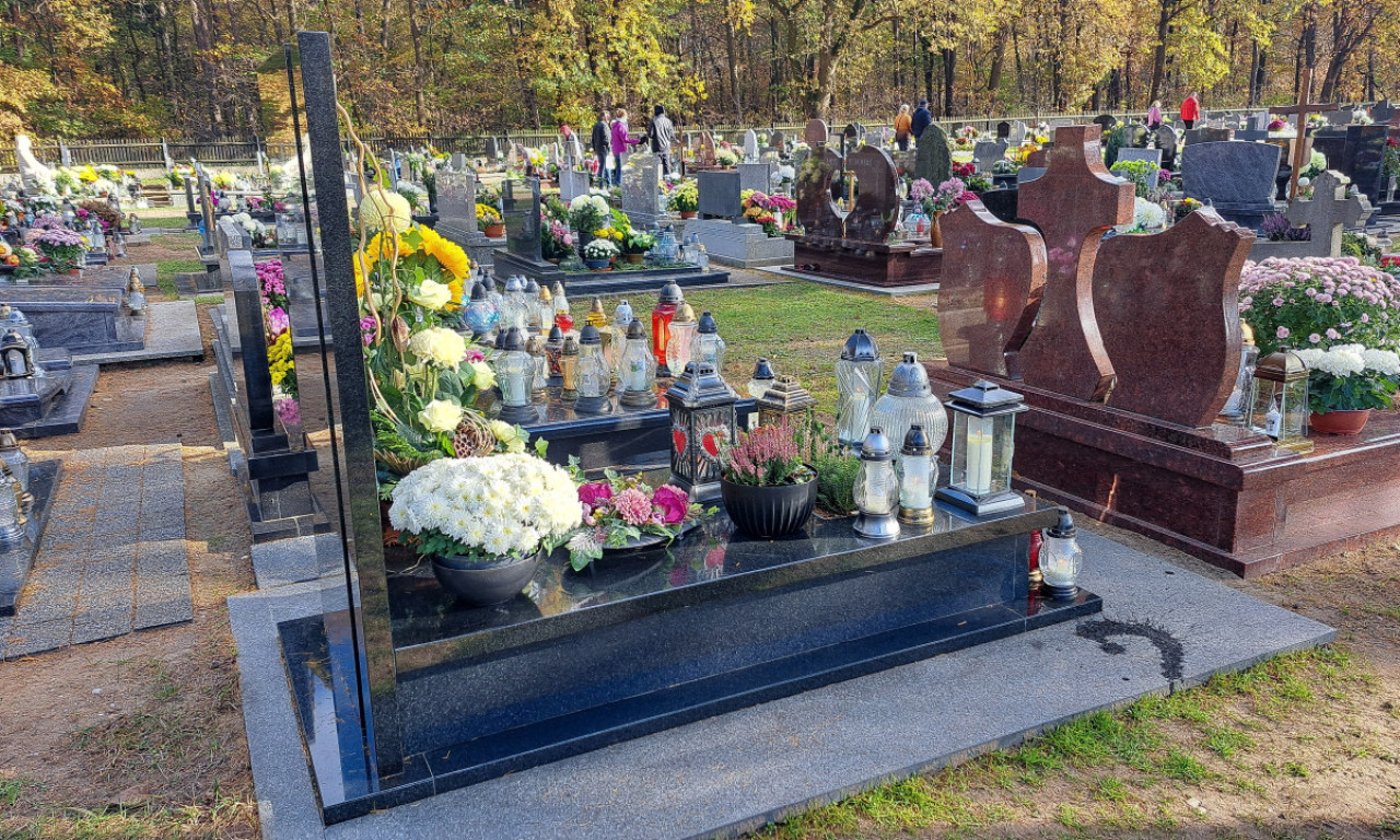 POJAČANE GSP LINIJE KA GROBLJIMA Obeležavaju se Miholjske zadušnice