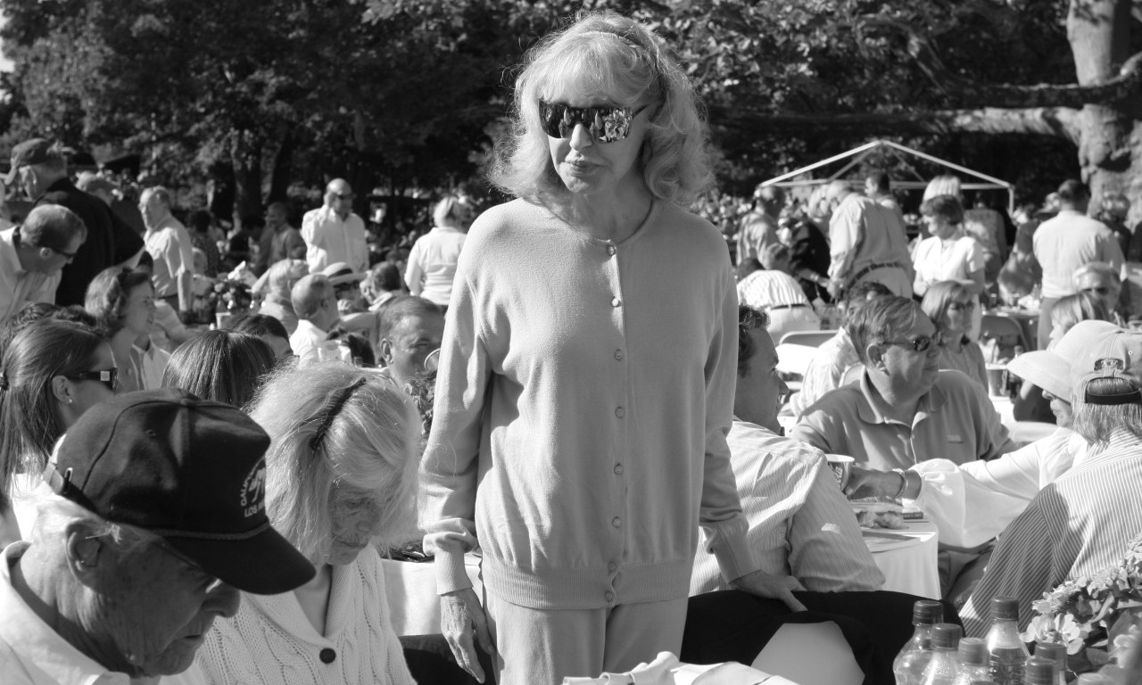 UMRLA BIVŠA PRVA DAMA Preminula je u svom porodičnom domu u 89. godini