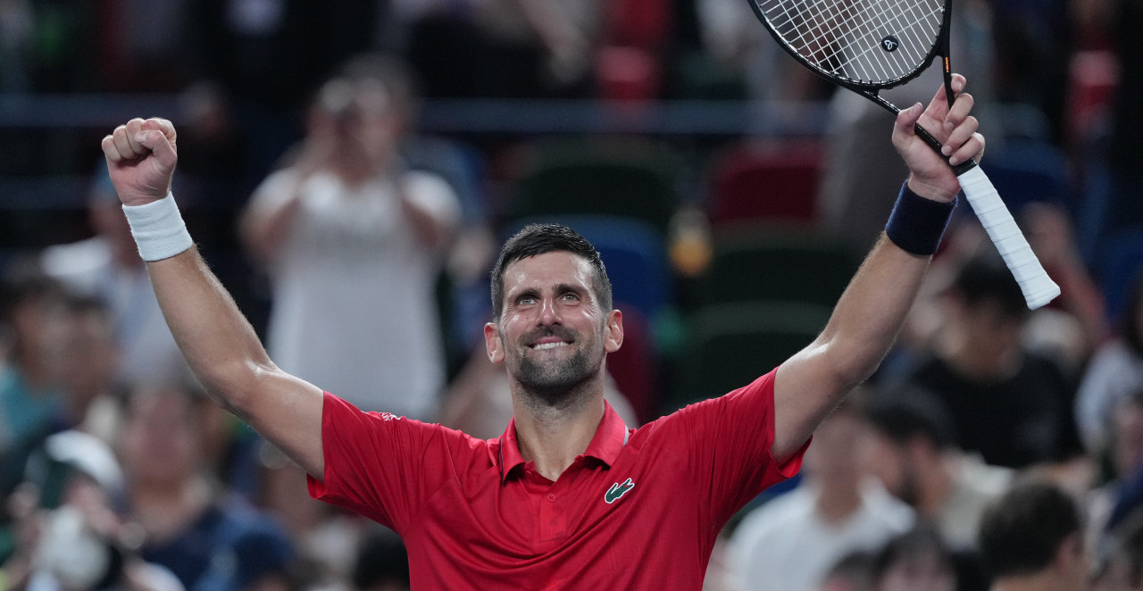 ĐOKOVIĆ JE U POLUFINALU MASTERSA U ŠANGAJU Novak ide dalje, Srbinu niko ne može ništa (FOTO)