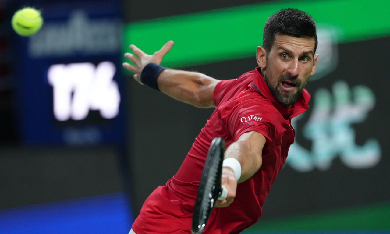 ĐOKOVIĆ JE U POLUFINALU MASTERSA U ŠANGAJU Novak ide dalje, Srbinu niko ne može ništa (FOTO)