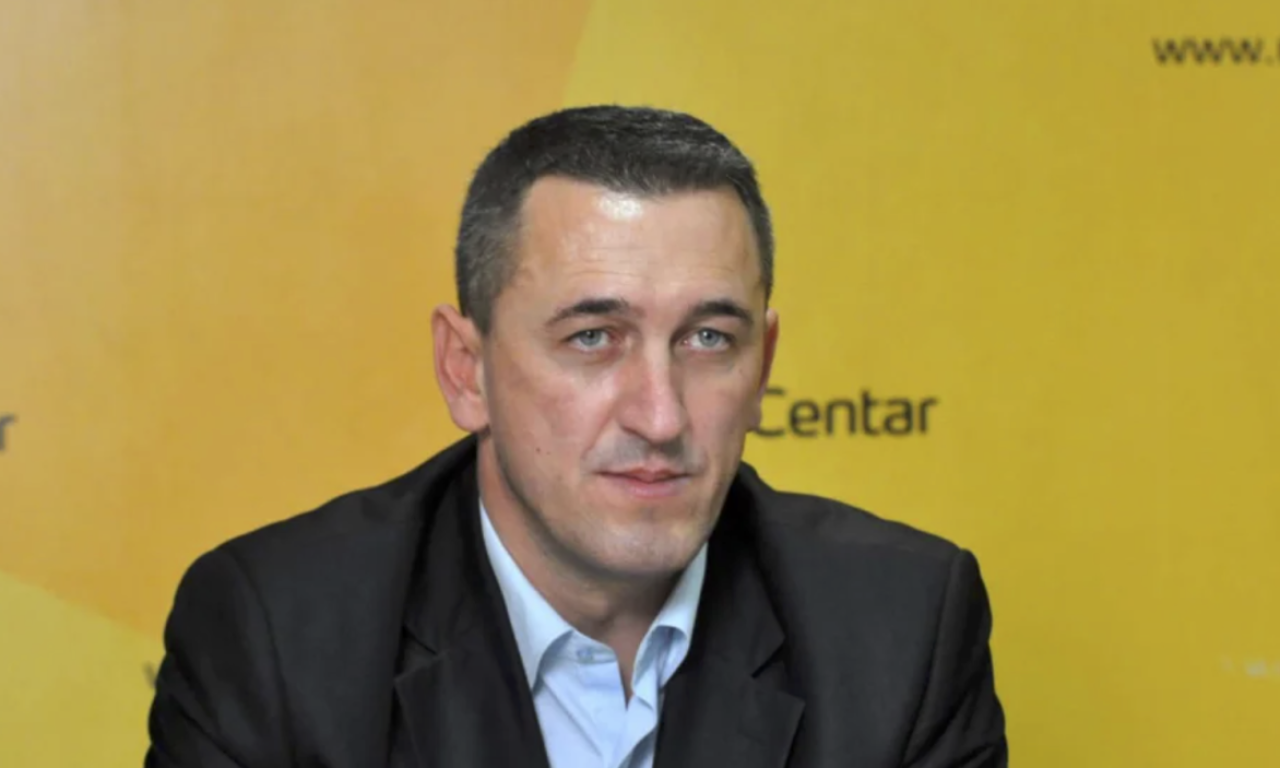 SKANDAL U PRIŠTINI Nenad Rašić izabran za potpredsednika skupštine, a ima samo jedan mandat!