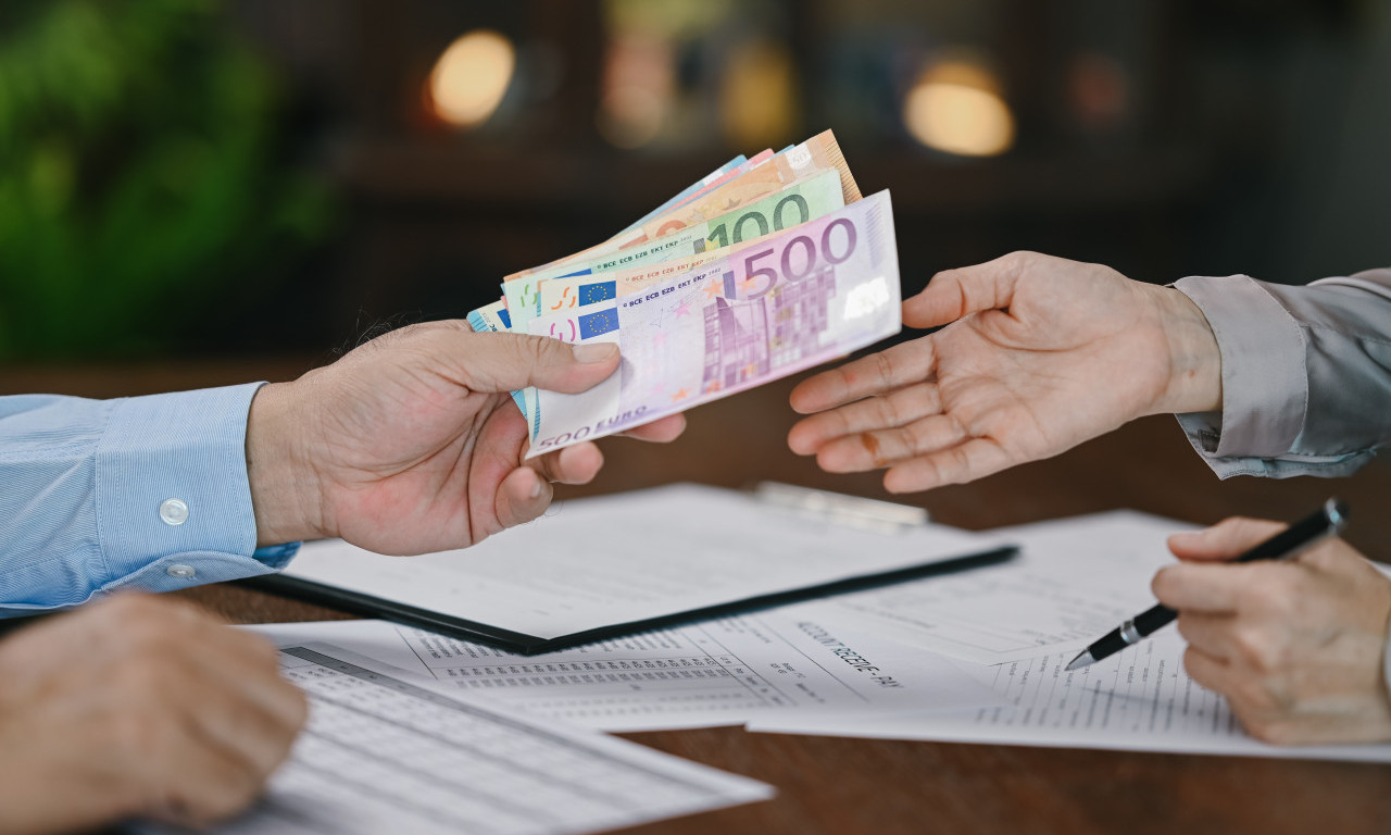 VAŽNA VEST ZA SVE KOJI OTPLAĆUJU KREDIT NBS nalaže bankama da olakšaju otplatu, ovog datuma sve se menja!