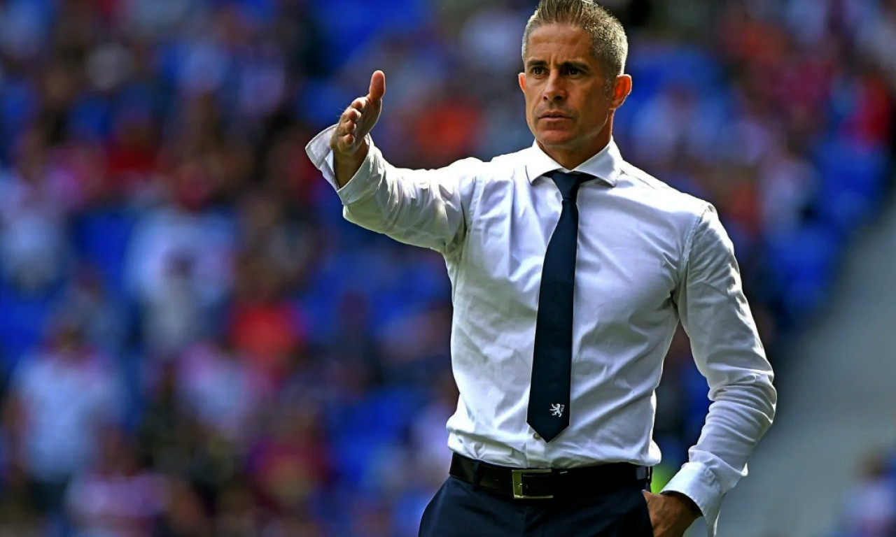 MEČ SA SRBIJOM DRUGAČIJI OD SVIH Albanci spremni došli u Leskovac