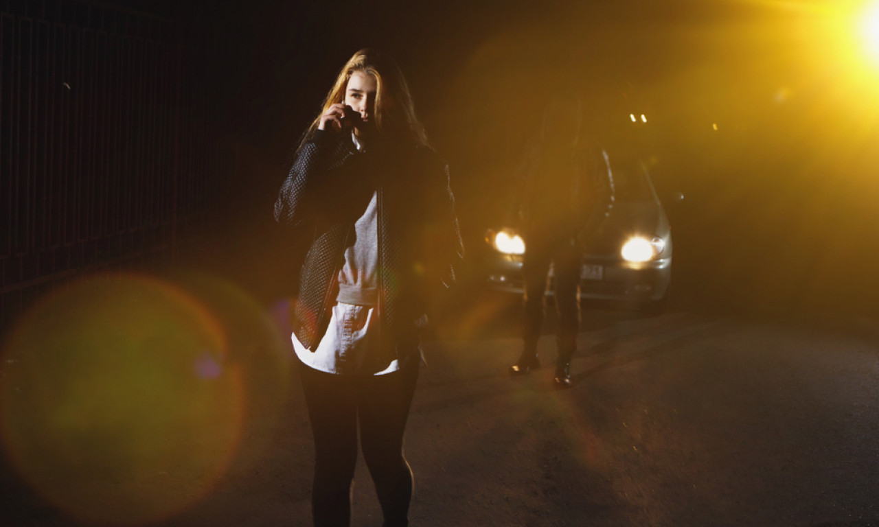 POKUŠALI DA KIDNAPUJU MALOLETNU SRPKINJU NA KOSOVU "Primetila sam da neka kola idu polako, iza mene..."