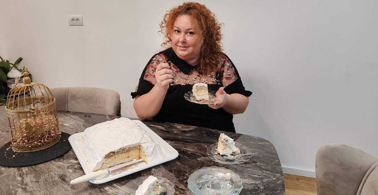 KAKO JE ANICA NAPRAVILA PUSLICU Kada proradi inat ispadne slatka, mala "obrnuta torta", a gosti traže parče više (FOTO)