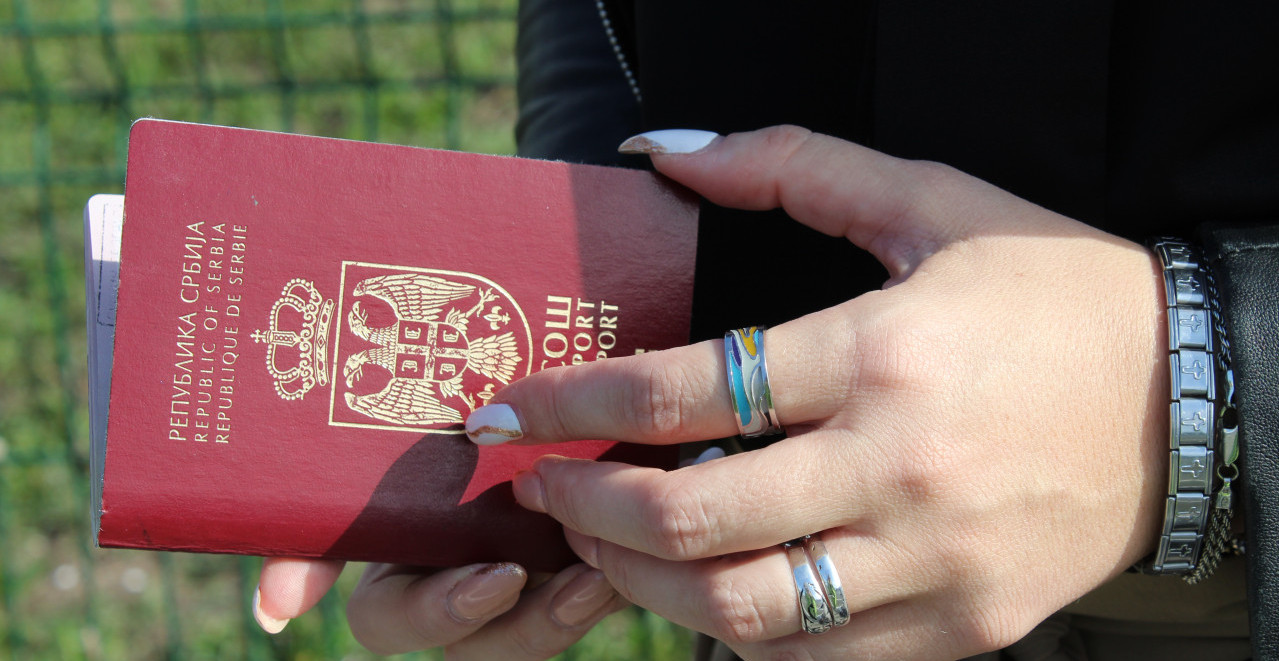 KOJI SU NAJJAČI PASOŠI NA SVETU Amerika prvi put van top 10, a pogledajte na kom mestu je Srbija