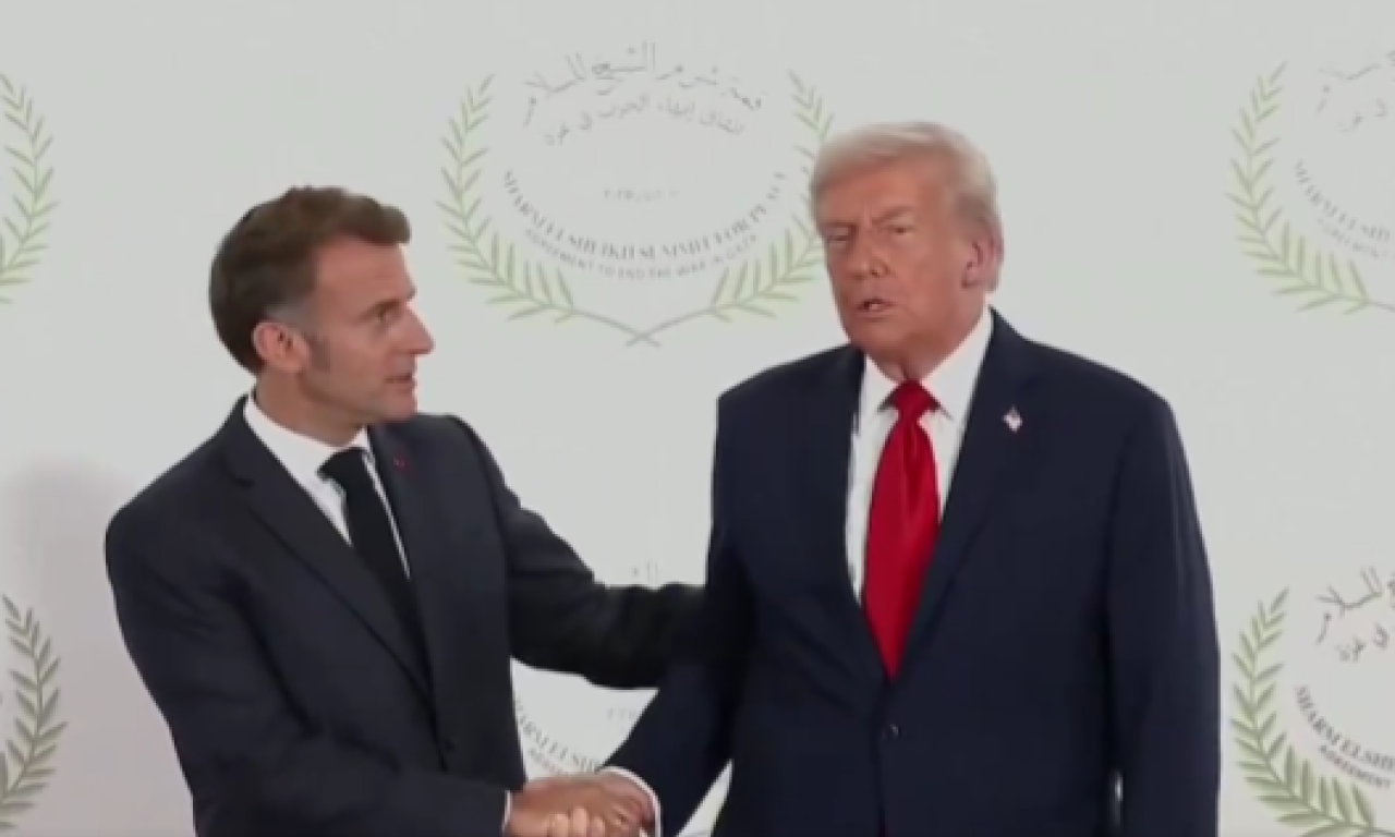 TRAMP I MAKRON SU PONOVO TO URADILI Ovaj put je trajalo punih 30 sekundi (VIDEO)